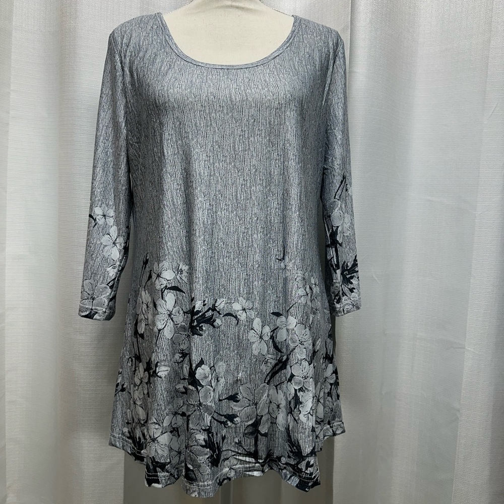 Floral Gray Tunic Top